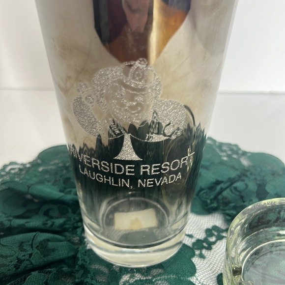 RIVERSIDE RESORT LAUGHLIN, NEVADA GLASS AND ASH TRAY - Picture 3 of 14